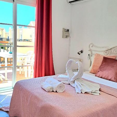 Light And Cosy Apartment In 100 Meters From The Beach Costa Adeje ภายนอก รูปภาพ