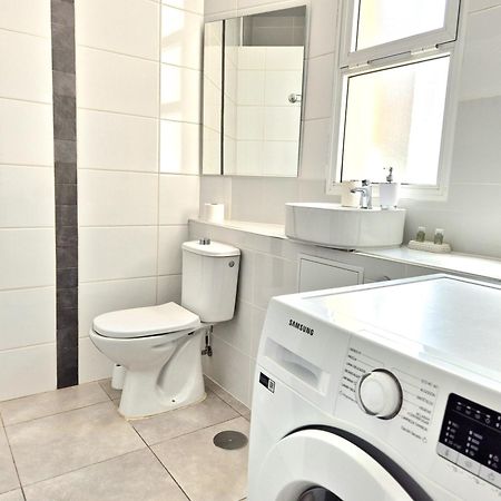 Light And Cosy Apartment In 100 Meters From The Beach Costa Adeje ภายนอก รูปภาพ